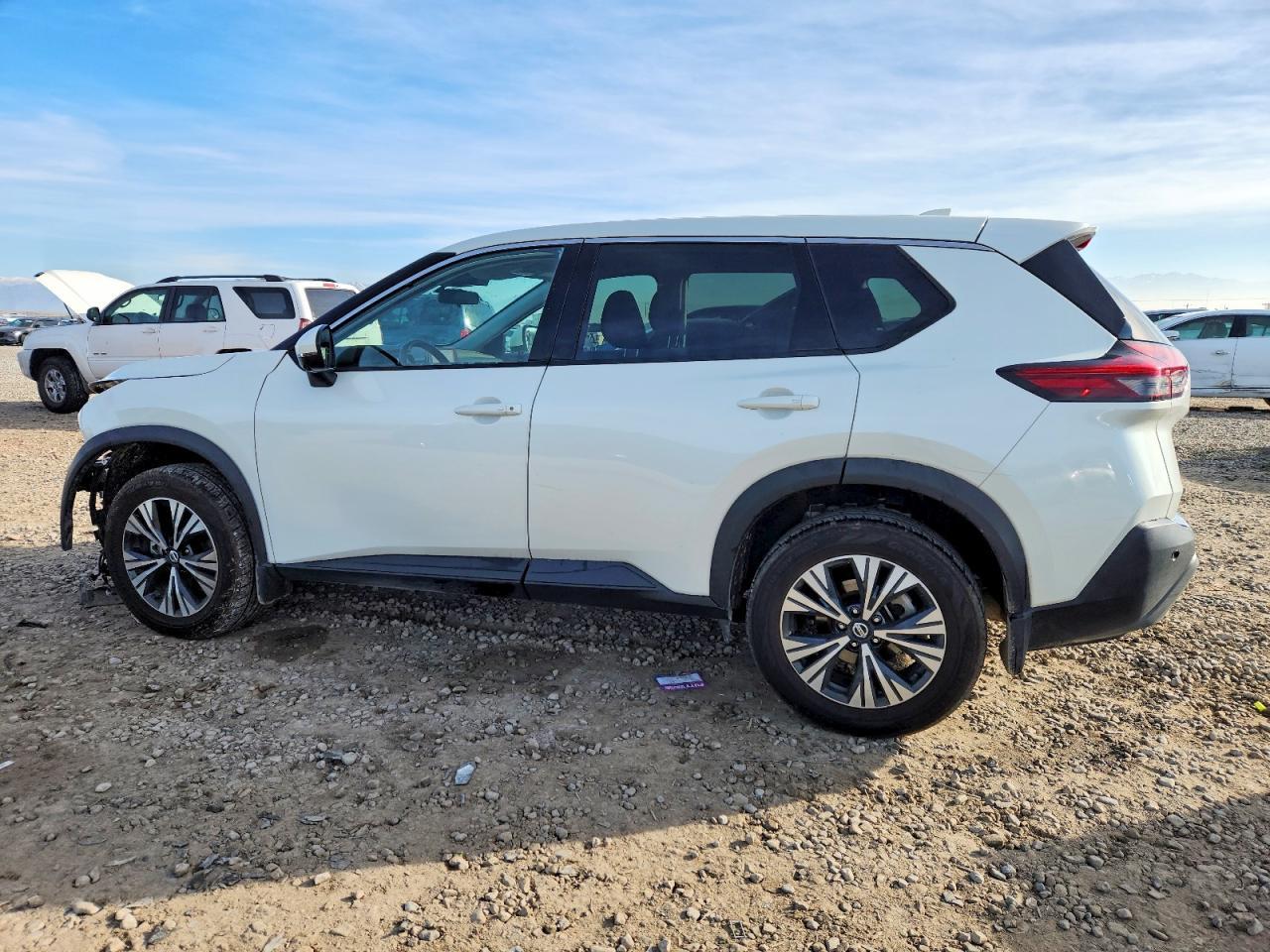 2021 Nissan Rogue Sv - Фото 2