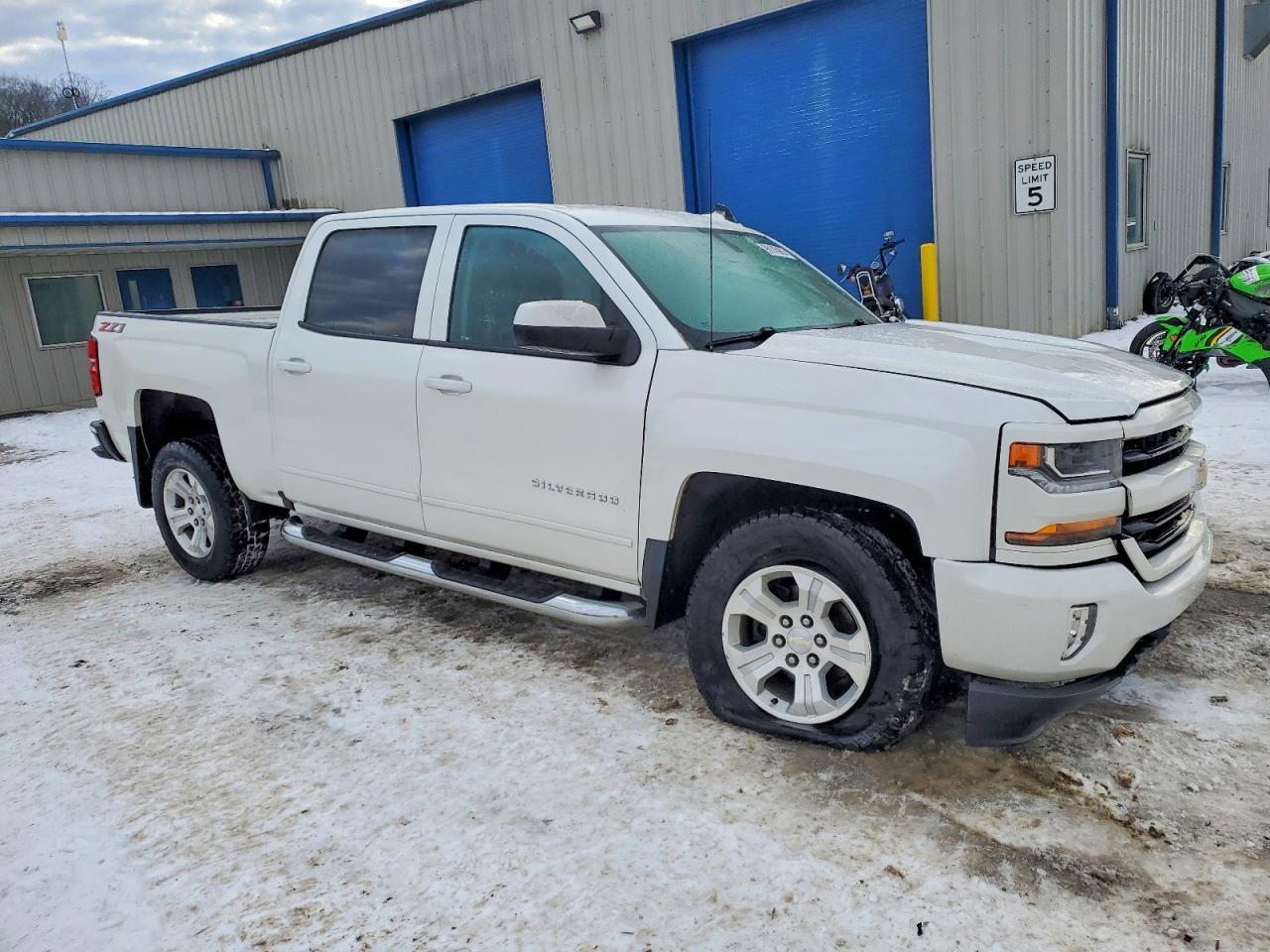 2018 Chevrolet Silverado K1500 Lt - Image 4