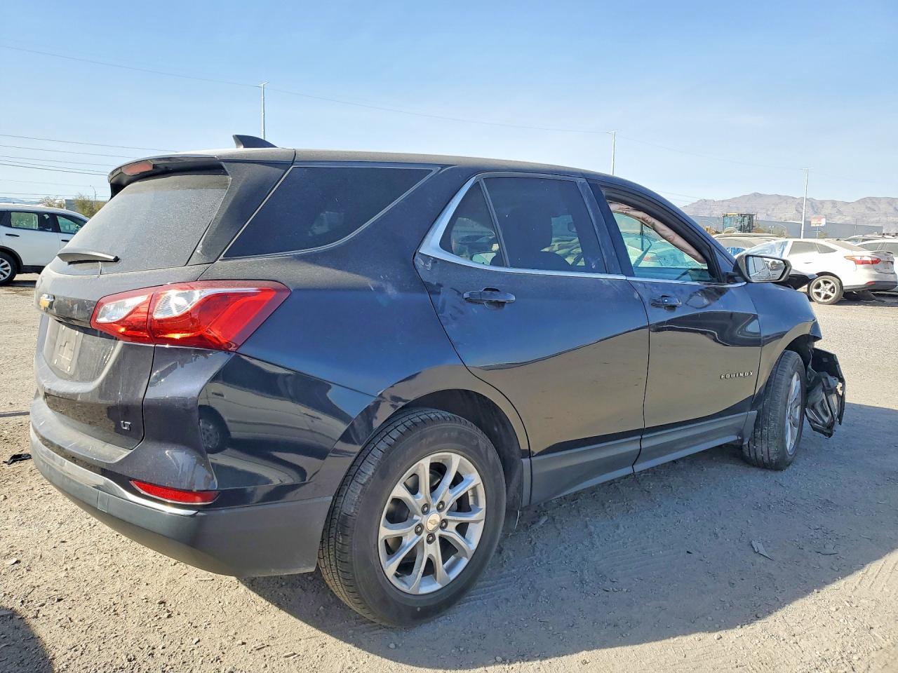 2020 Chevrolet Equinox Lt - Image 3