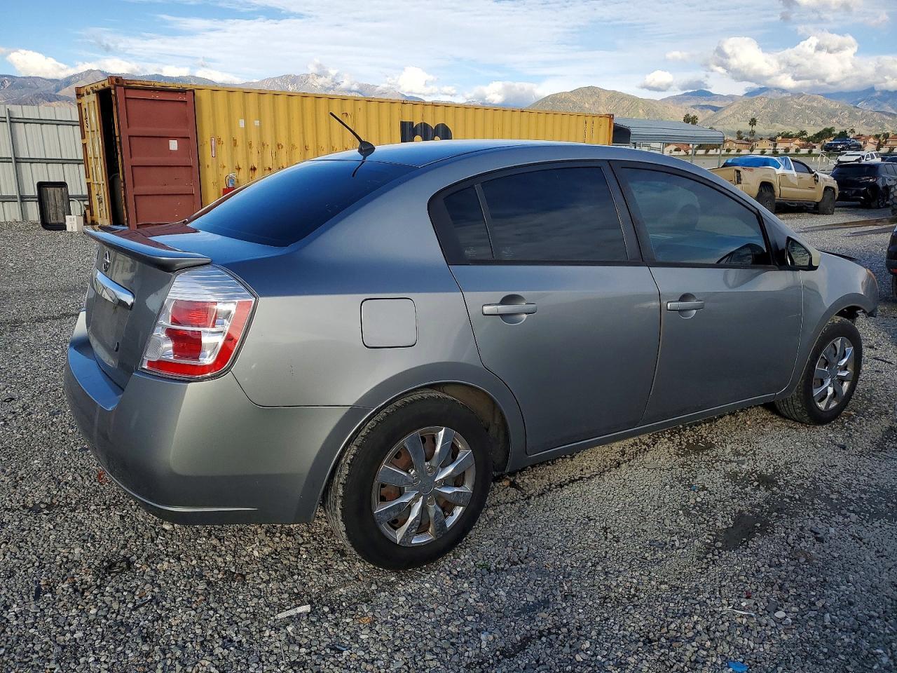 2012 Nissan Sentra 2.0 - Фото 3
