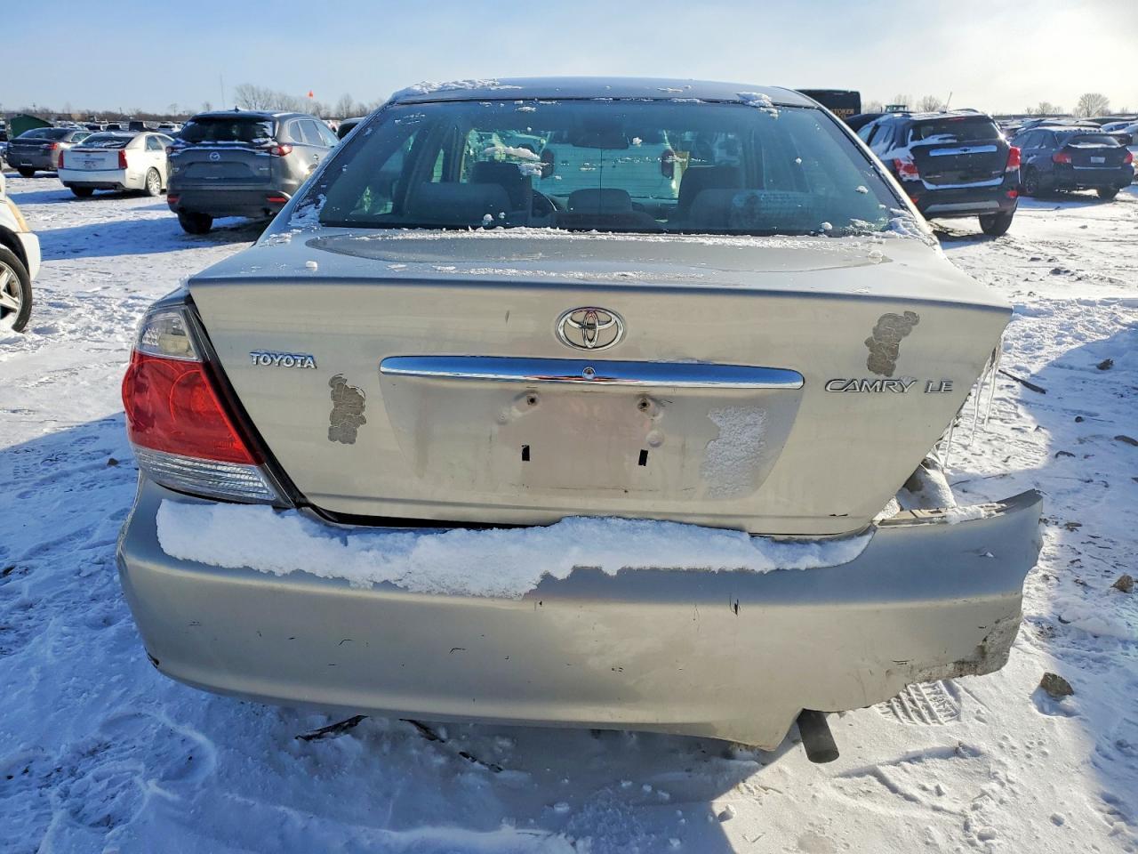 2005 Toyota Camry Le - Image 6