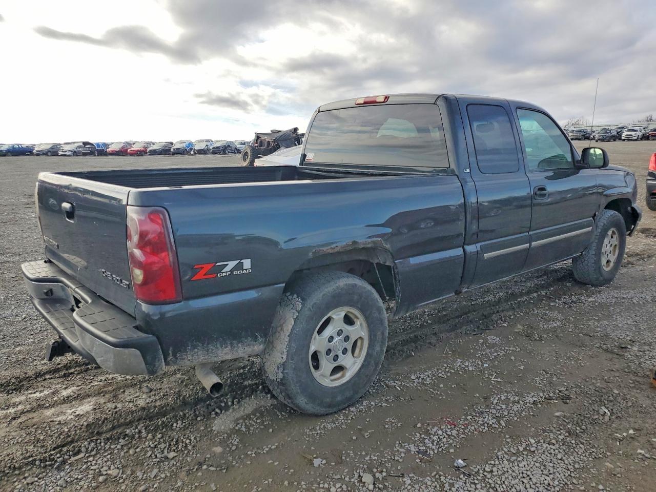 2003 Chevrolet Silverado K1500 - Image 3