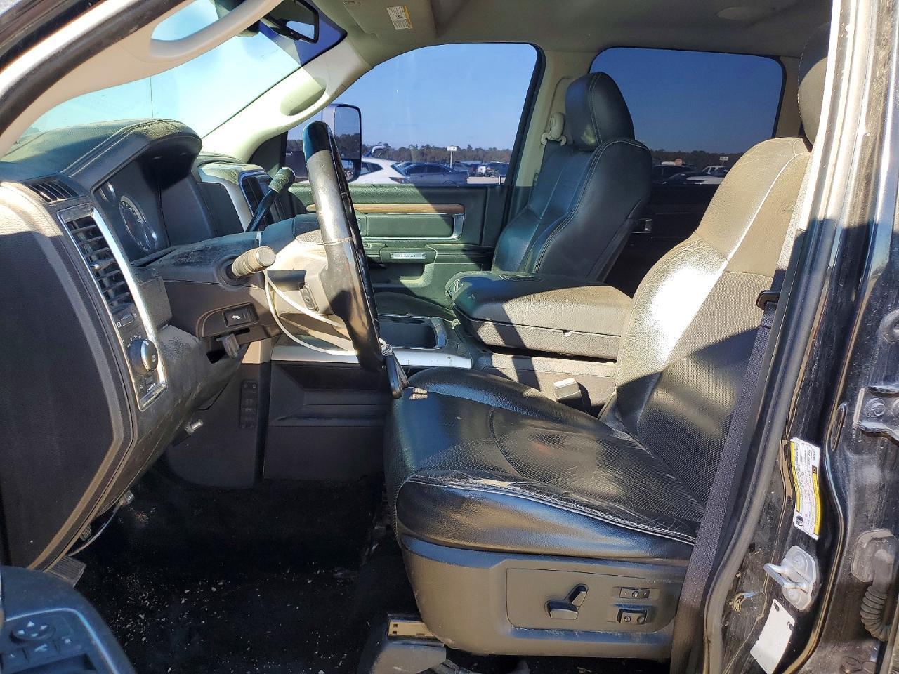 2016 Ram 3500 Laramie - Фото 7