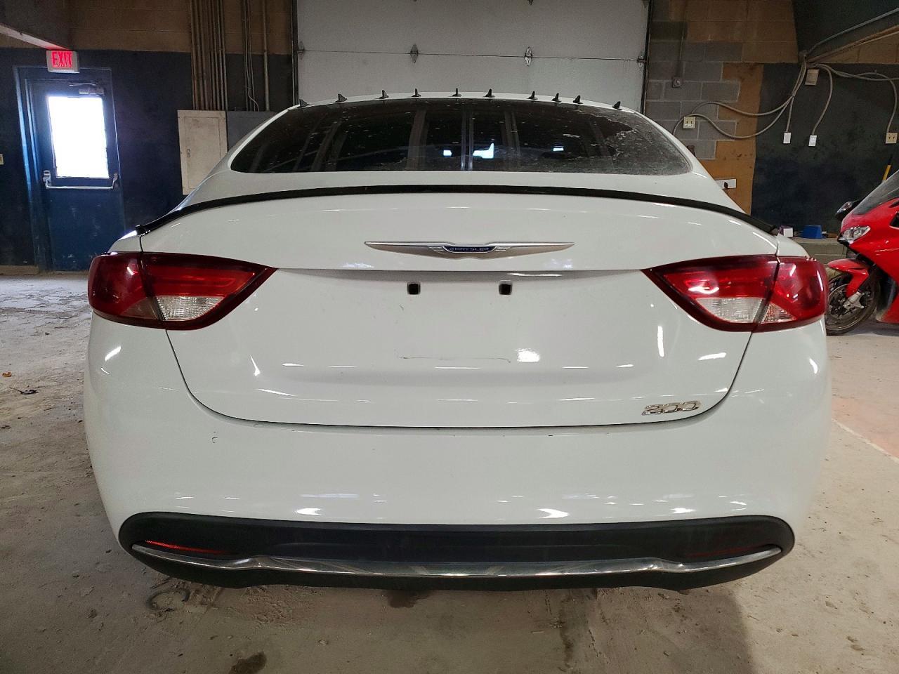 2015 Chrysler 200 - Фото 6