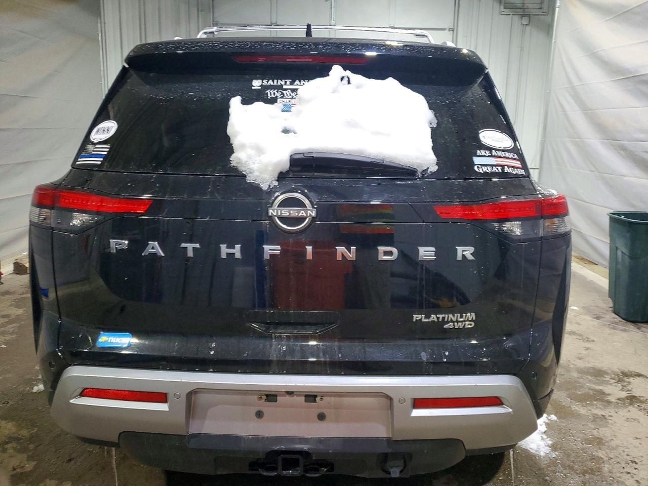 2022 Nissan Pathfinder Platinum - Image 6