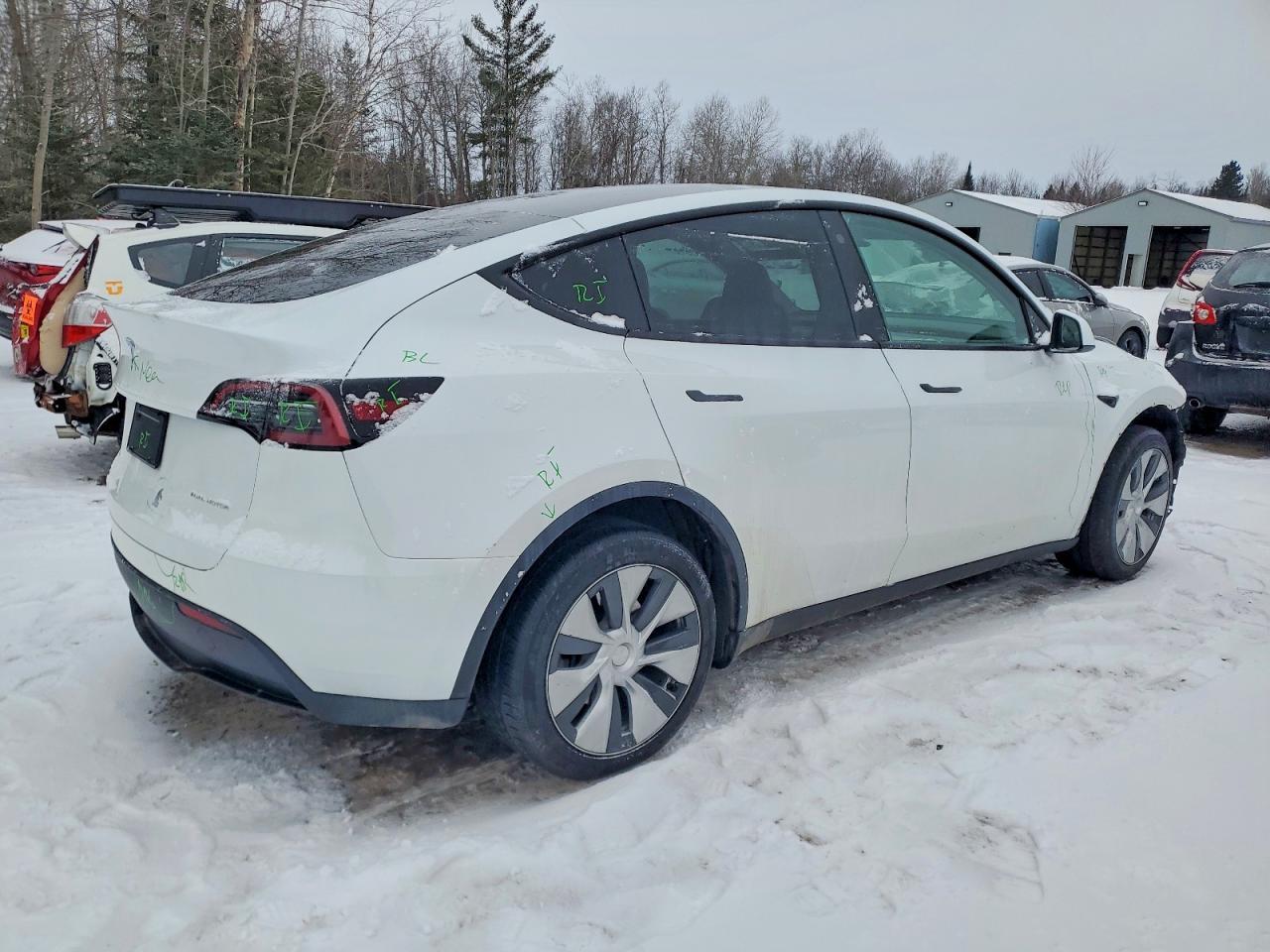 2023 Tesla Model Y - Image 3