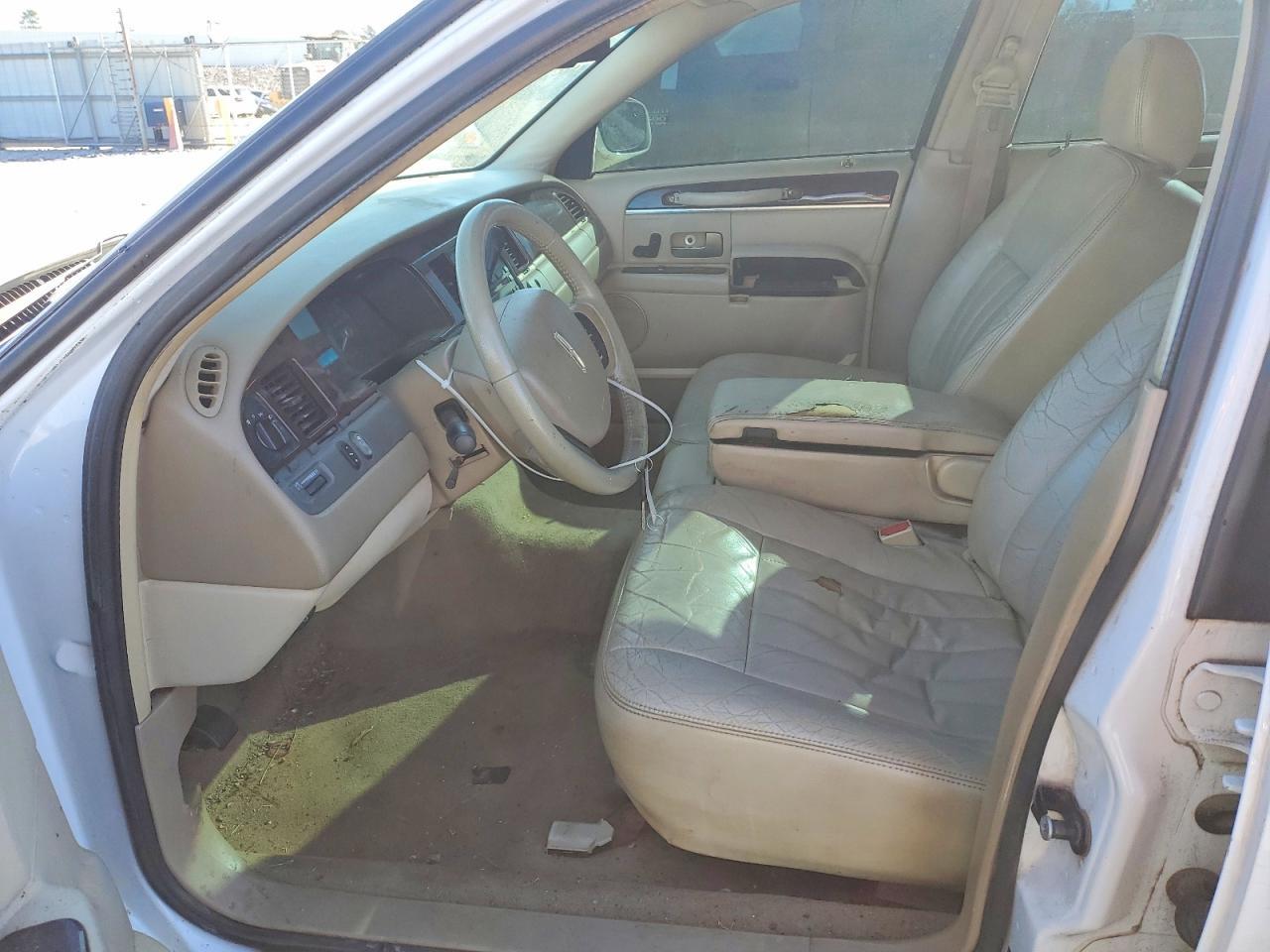 2007 Lincoln Town Car Signature - Фото 7