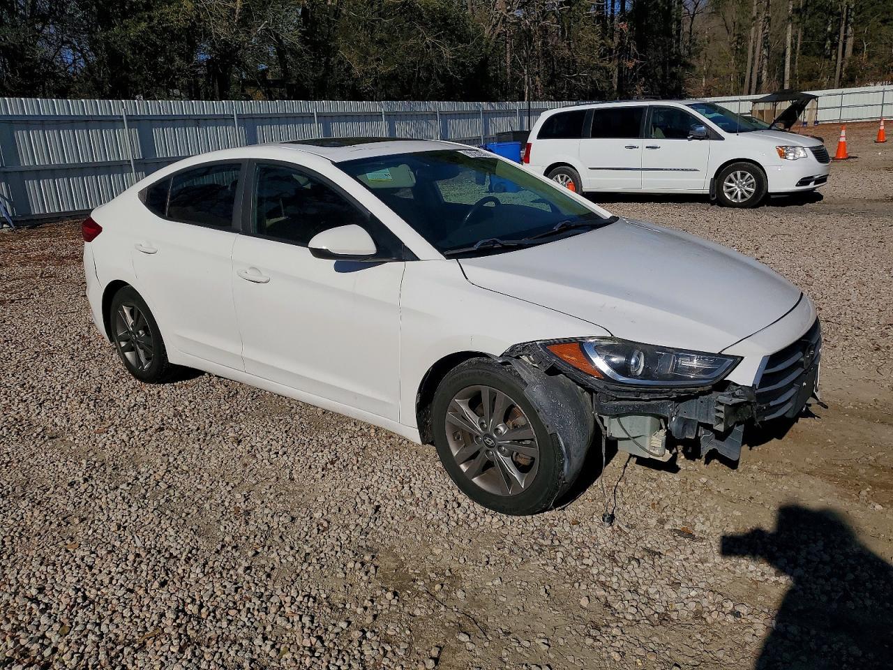 2018 Hyundai Elantra Sel - Фото 4