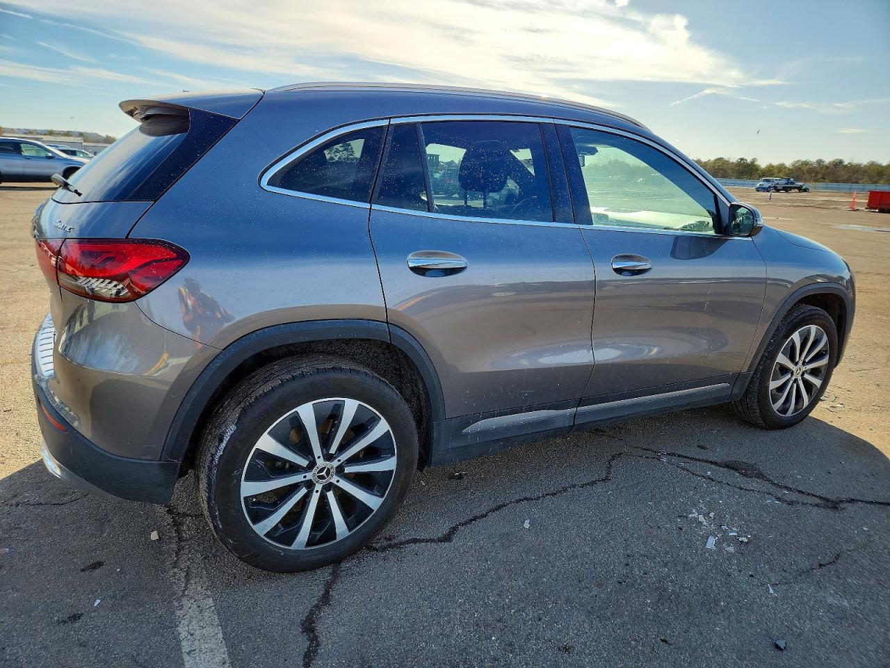2021 Mercedes-Benz Gla 250 4Matic - Image 3