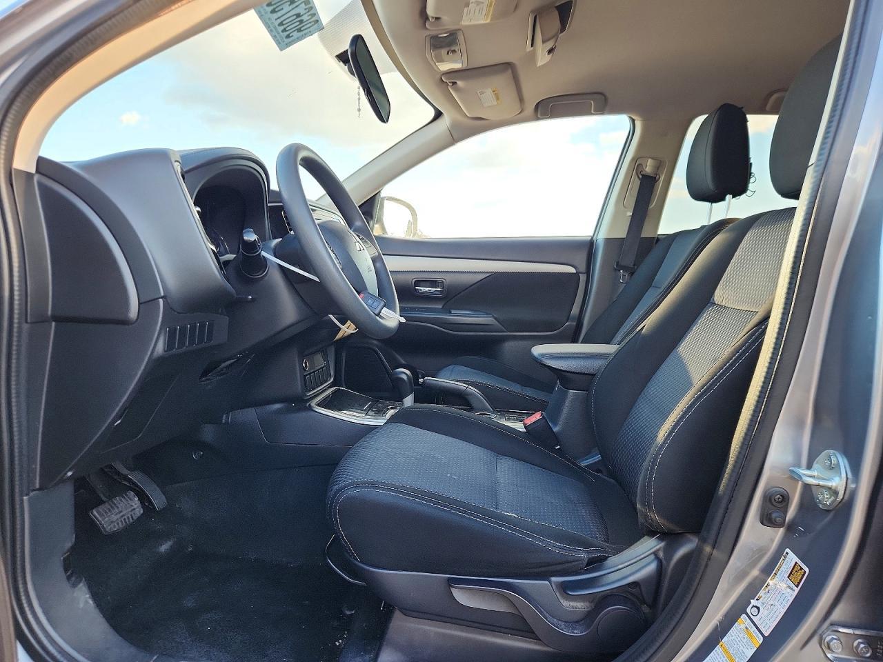 2018 Mitsubishi Outlander Es - Image 7