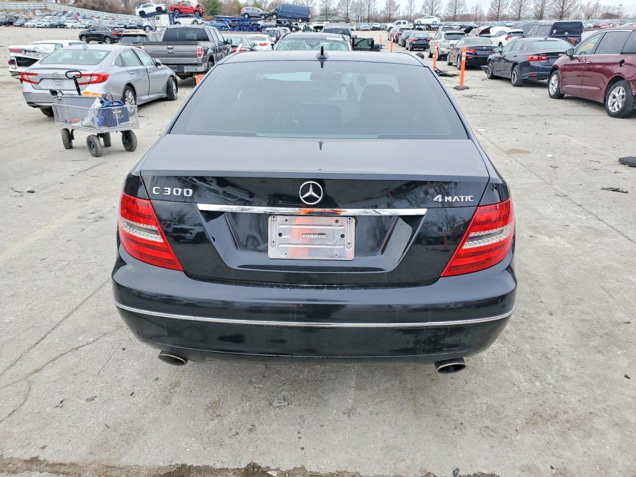2013 Mercedes-Benz C 300 4Matic - Image 6