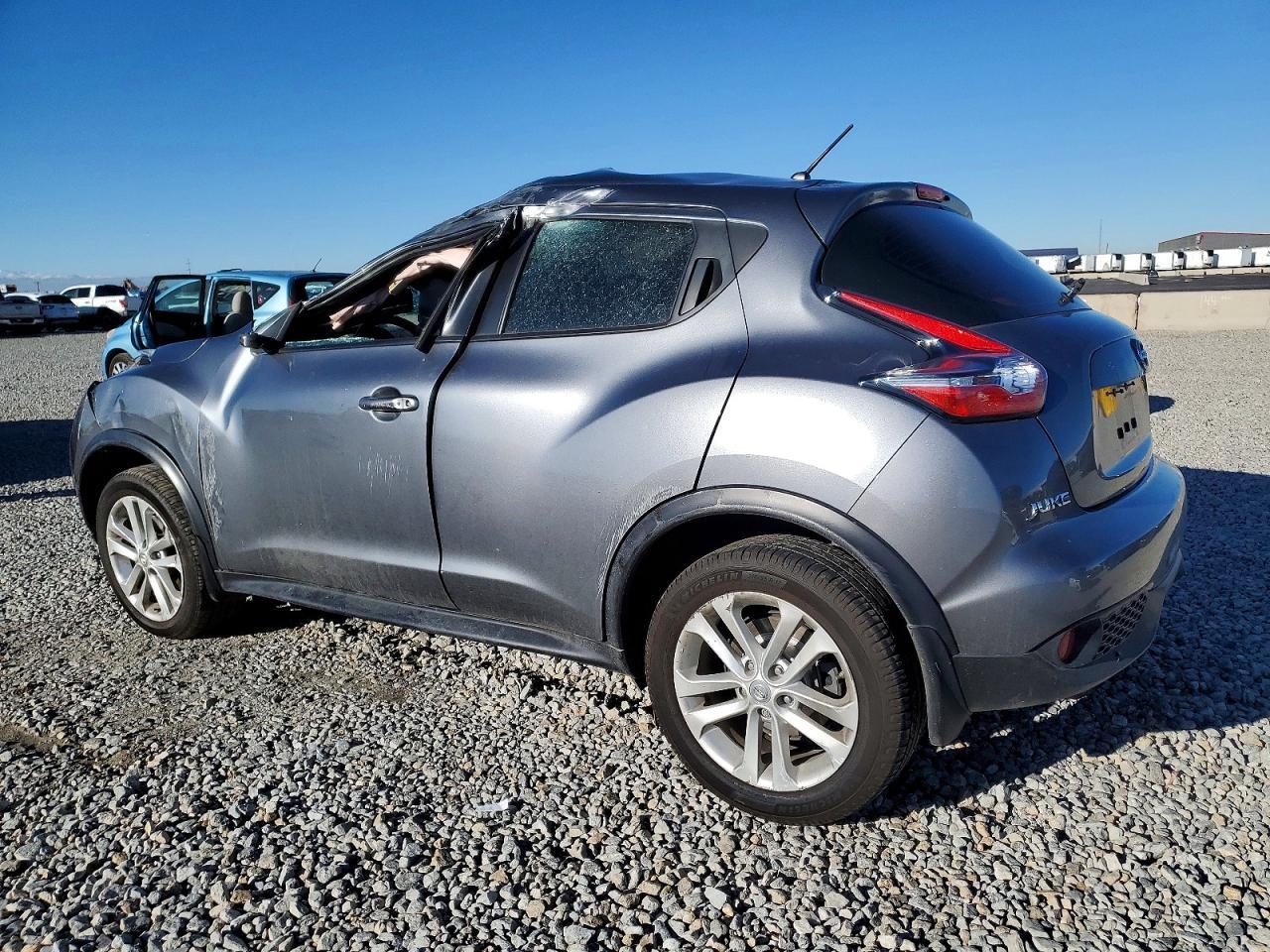 2017 Nissan Juke S - Image 2