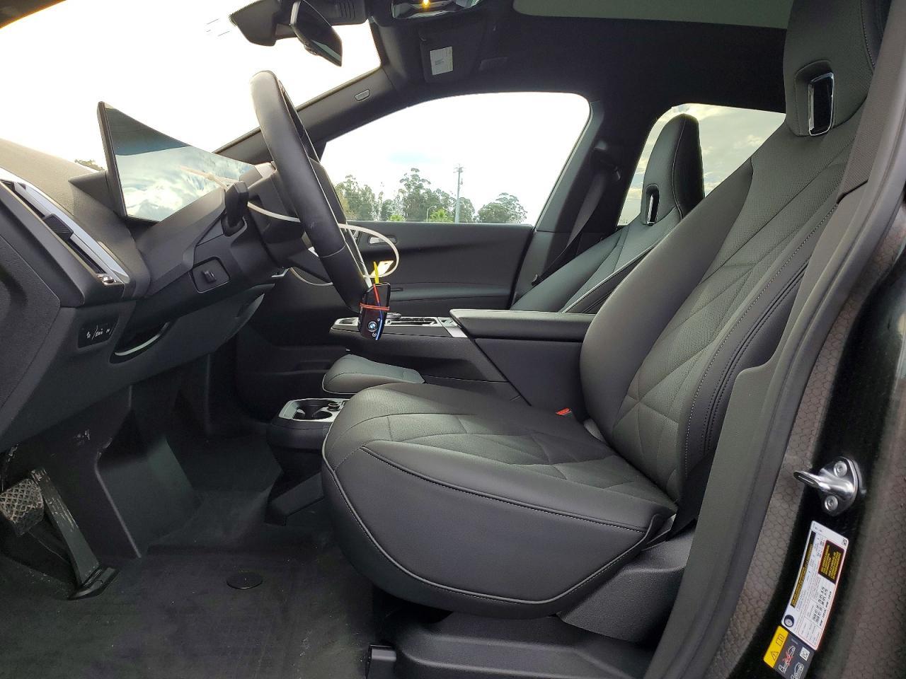 2025 BMW Ix M60 - Фото 7