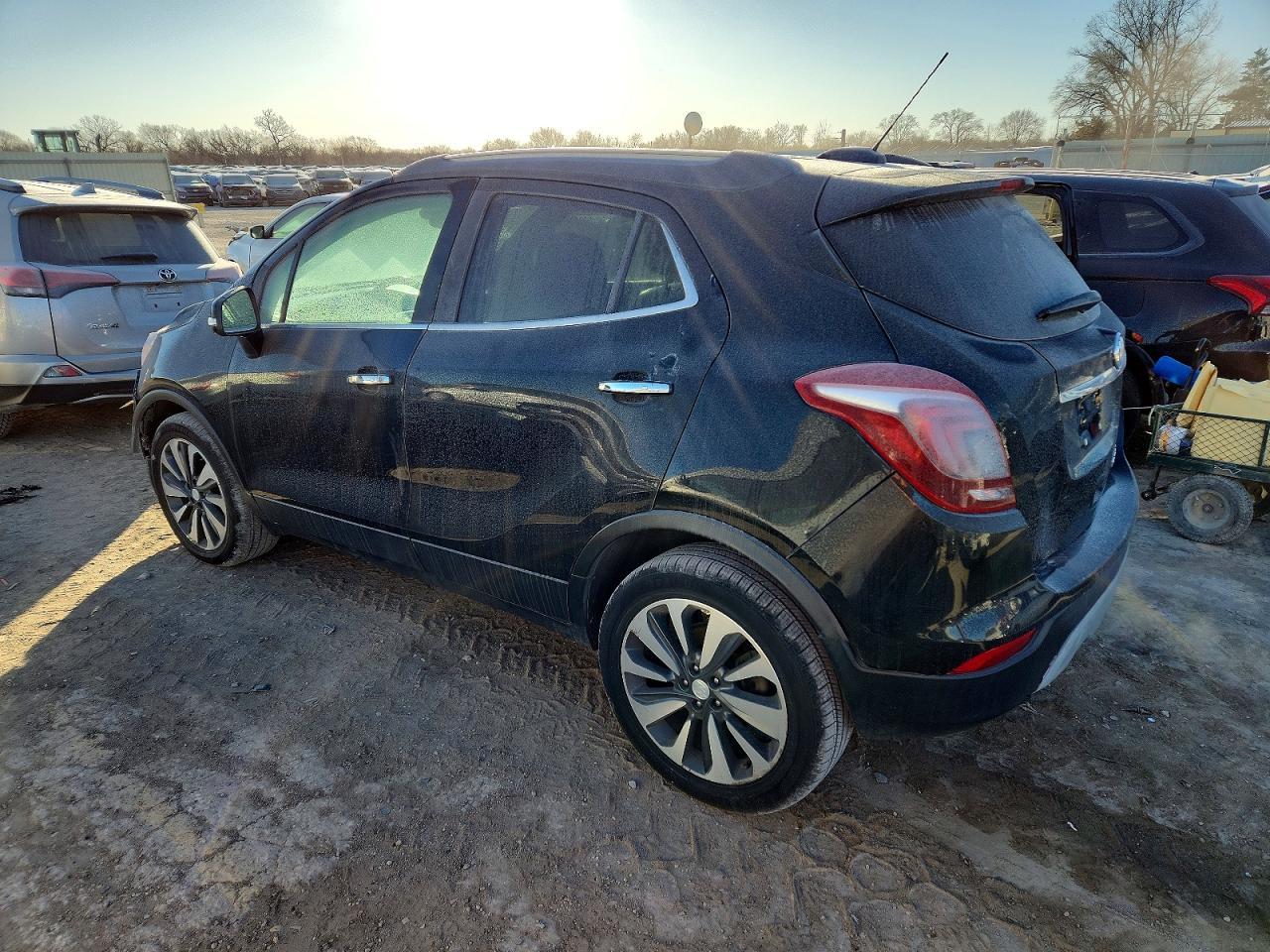 2020 Buick Encore Essence - Image 2