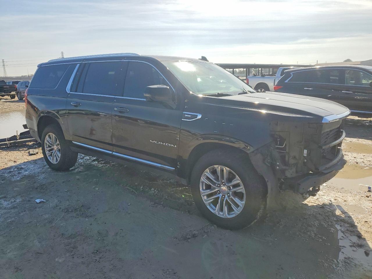 2022 GMC Yukon Xl C1500 Slt - Image 4