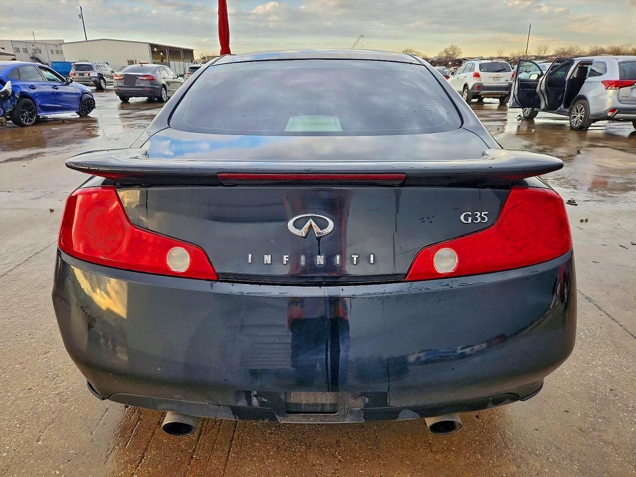 2003 Infiniti G35 Base - Image 6