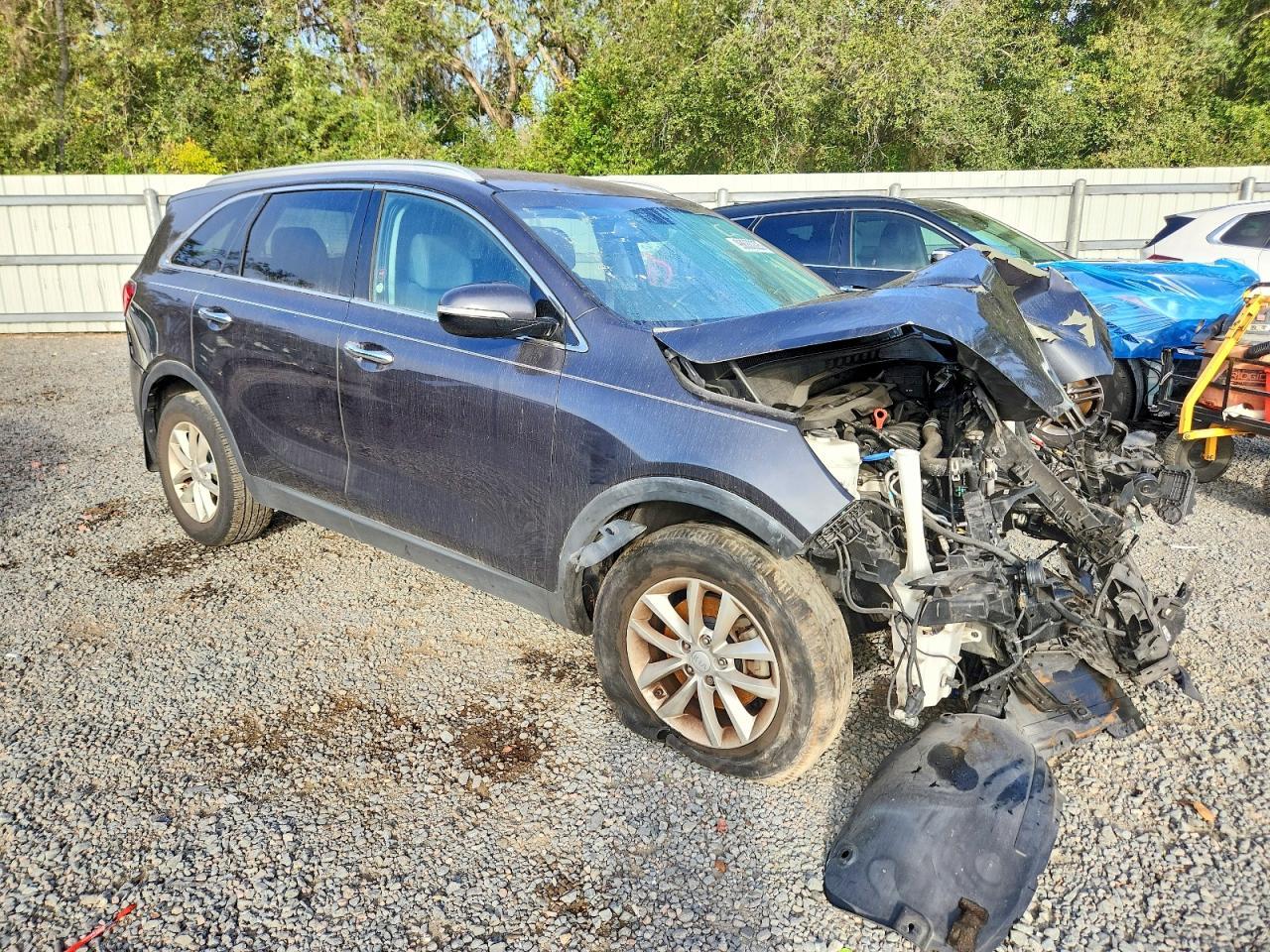 2017 Kia Sorento Lx - Image 4