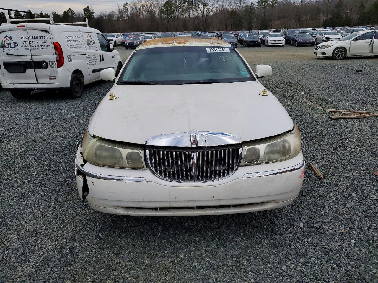 1998 Lincoln Town Car Limousine - Image 5