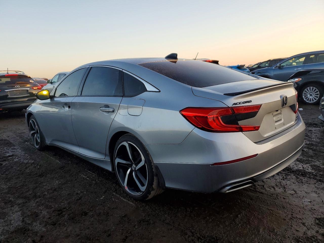 2021 Honda Accord Sport - Фото 2