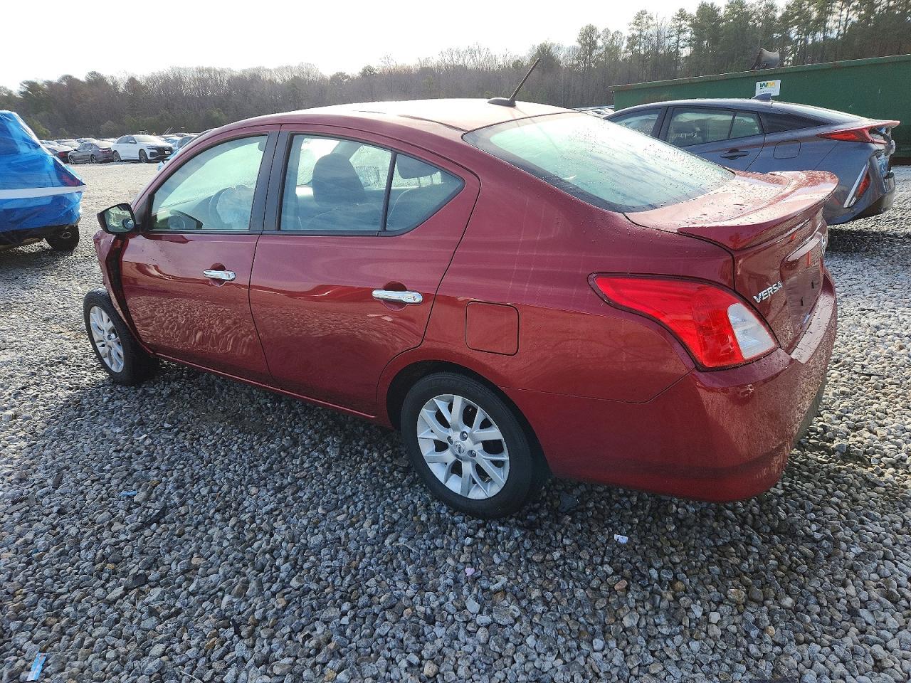 2018 Nissan Versa Sv - Image 2