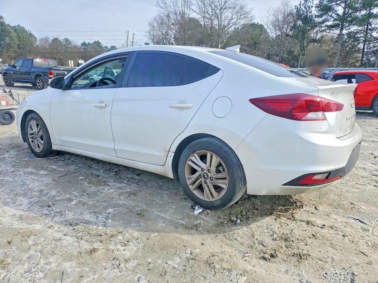 2020 Hyundai Elantra Sel - Image 2