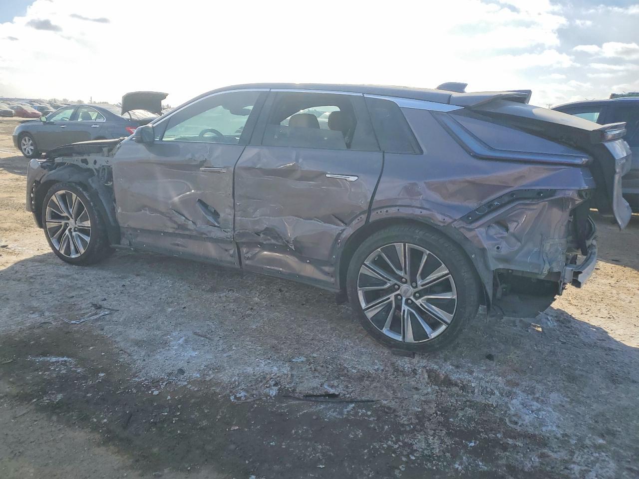 2024 Cadillac Lyriq Luxury - Фото 2