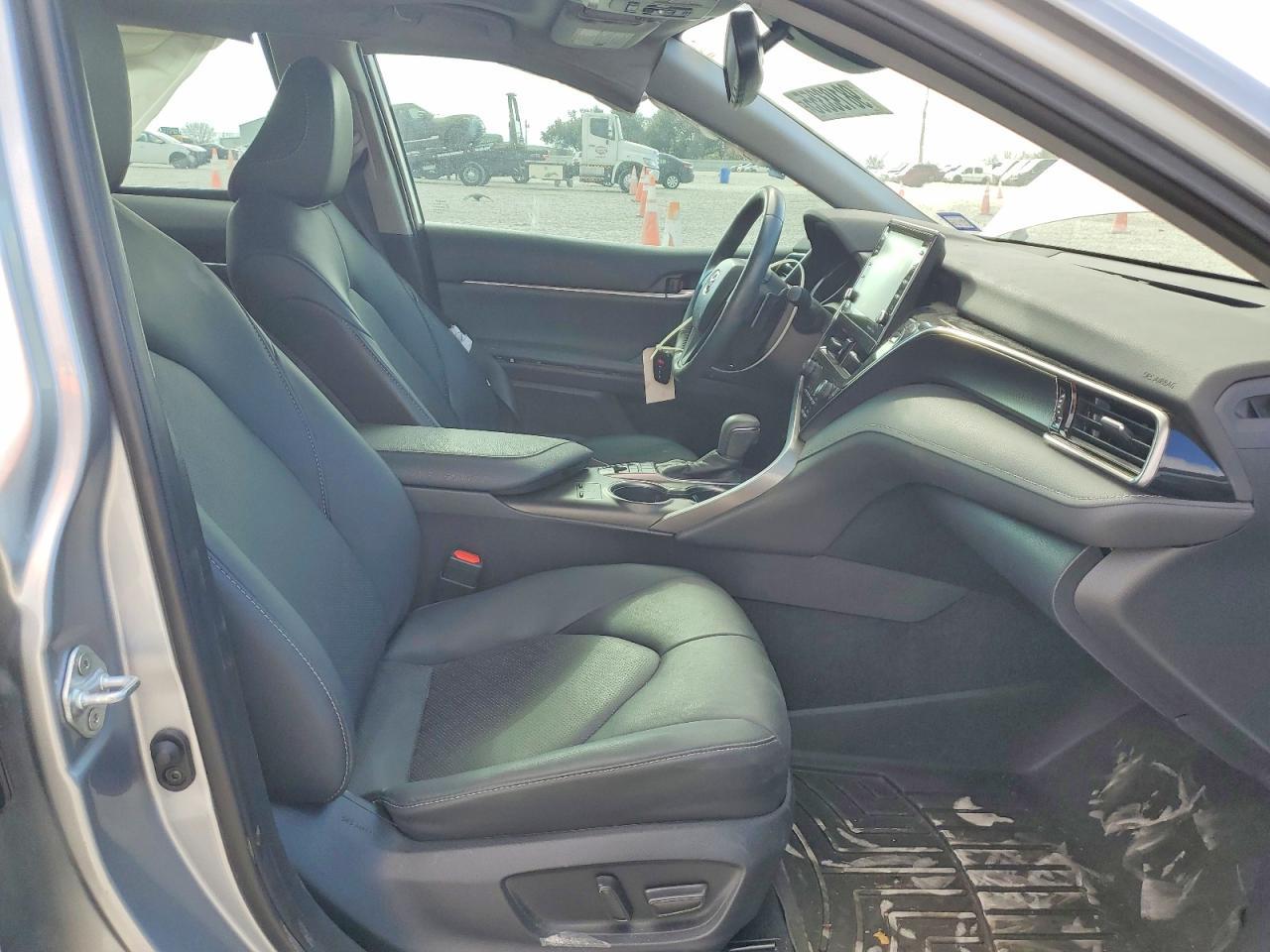 2022 Toyota Camry Xse - Image 7