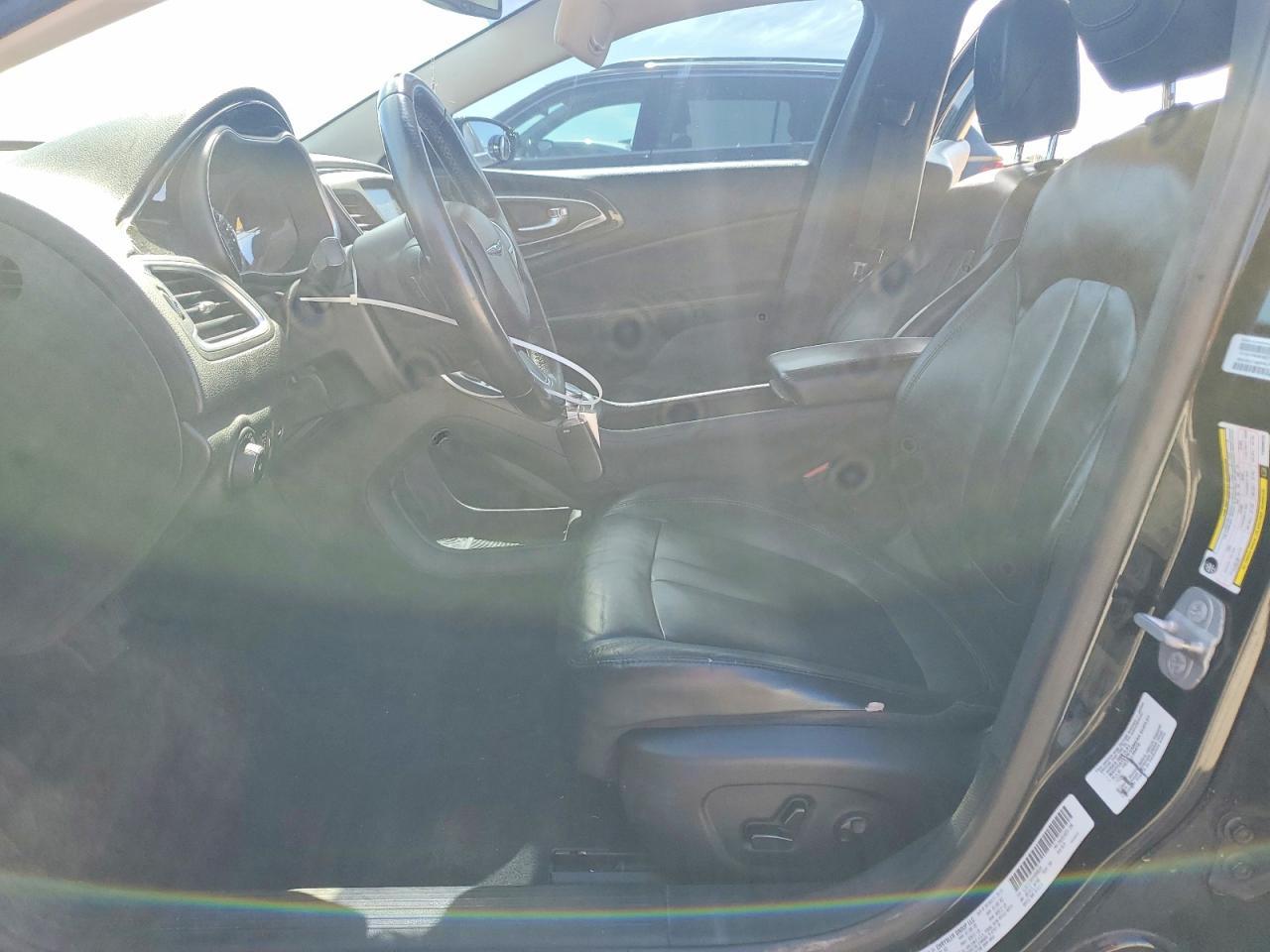 2015 Chrysler 200 C - Фото 7