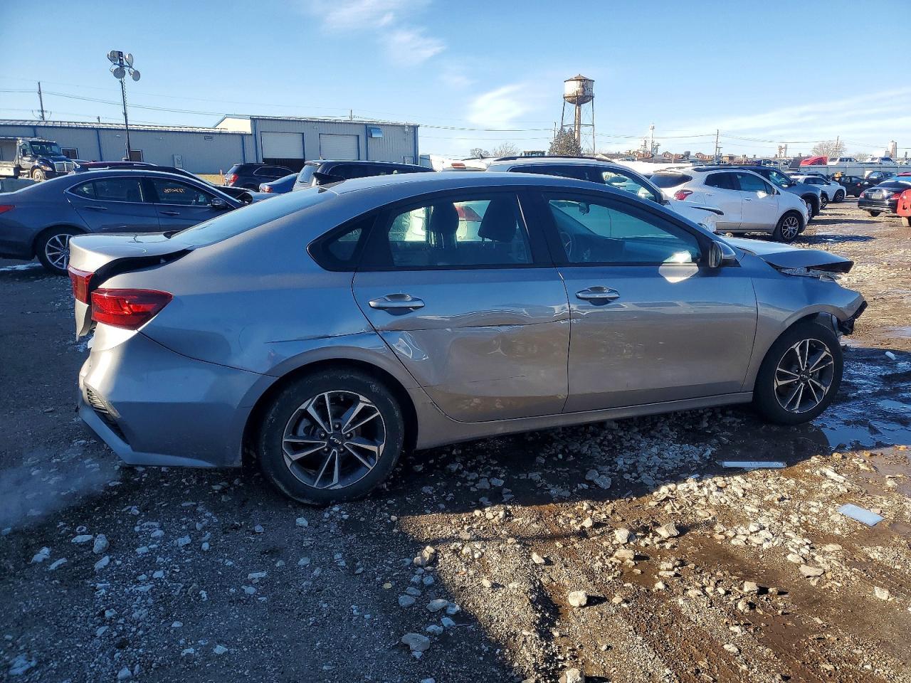 2024 Kia Forte Lx - Фото 3