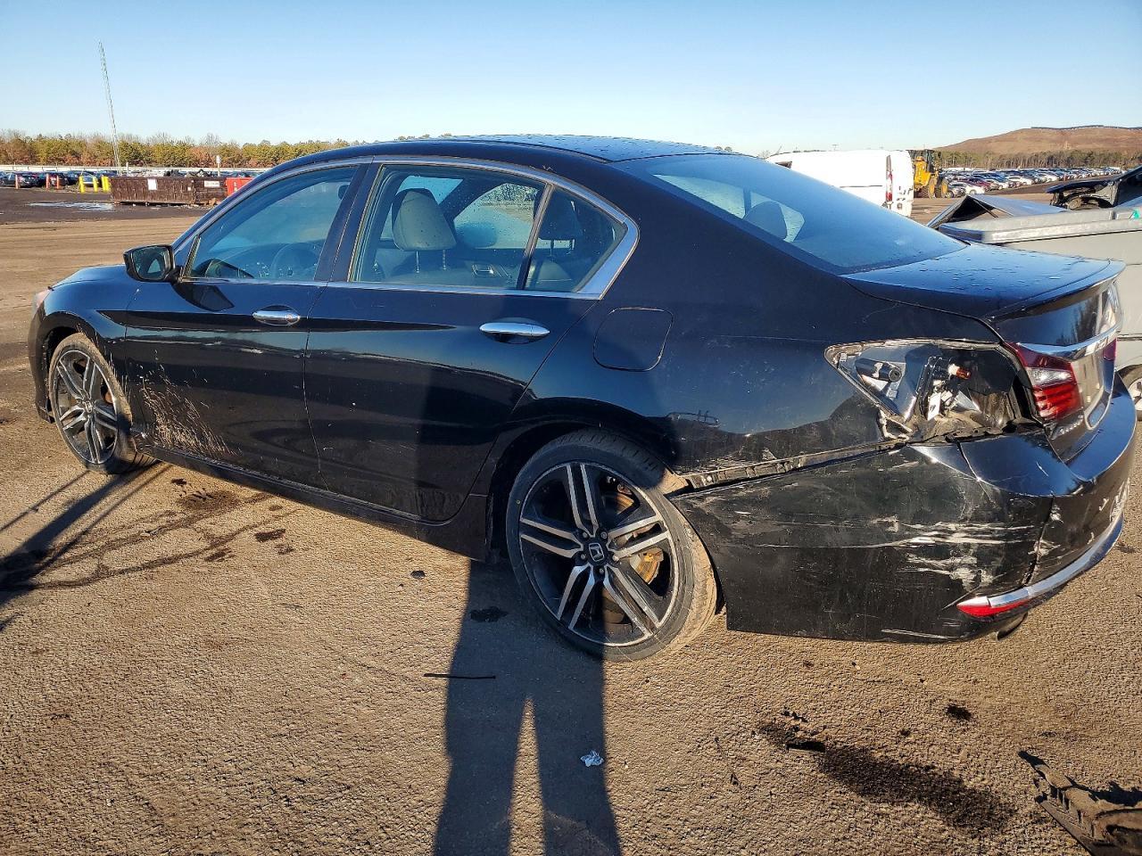 2017 Honda Accord Sport - Image 2