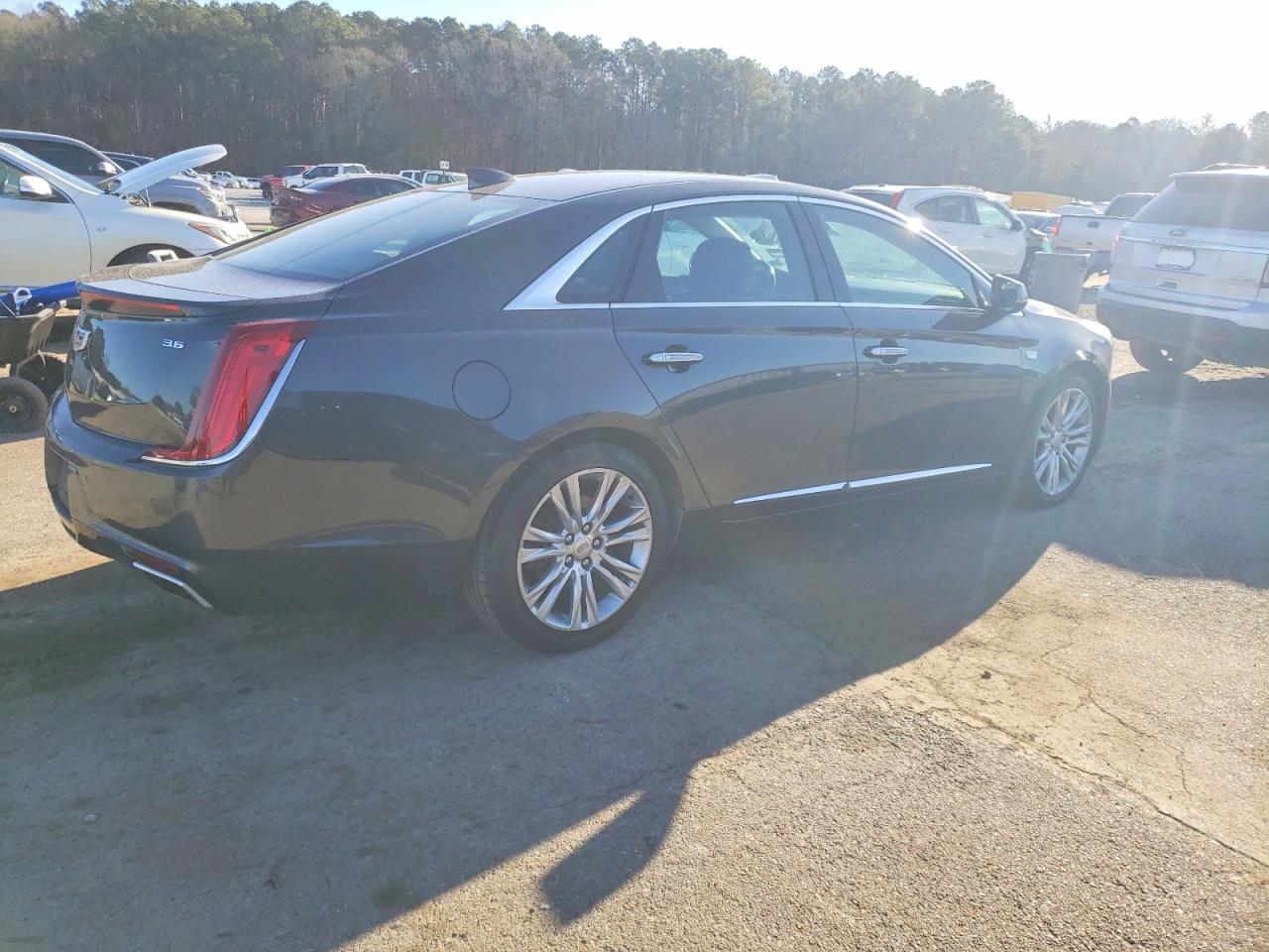 2018 Cadillac Xts Luxury - Фото 3