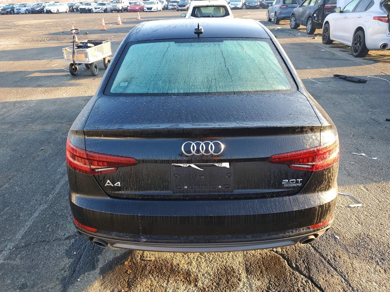 2018 Audi A4 Premium - Фото 6