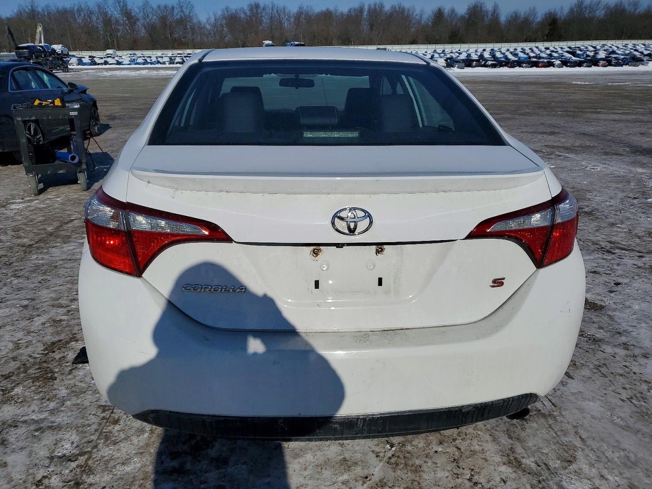 2015 Toyota Corolla L - Image 6