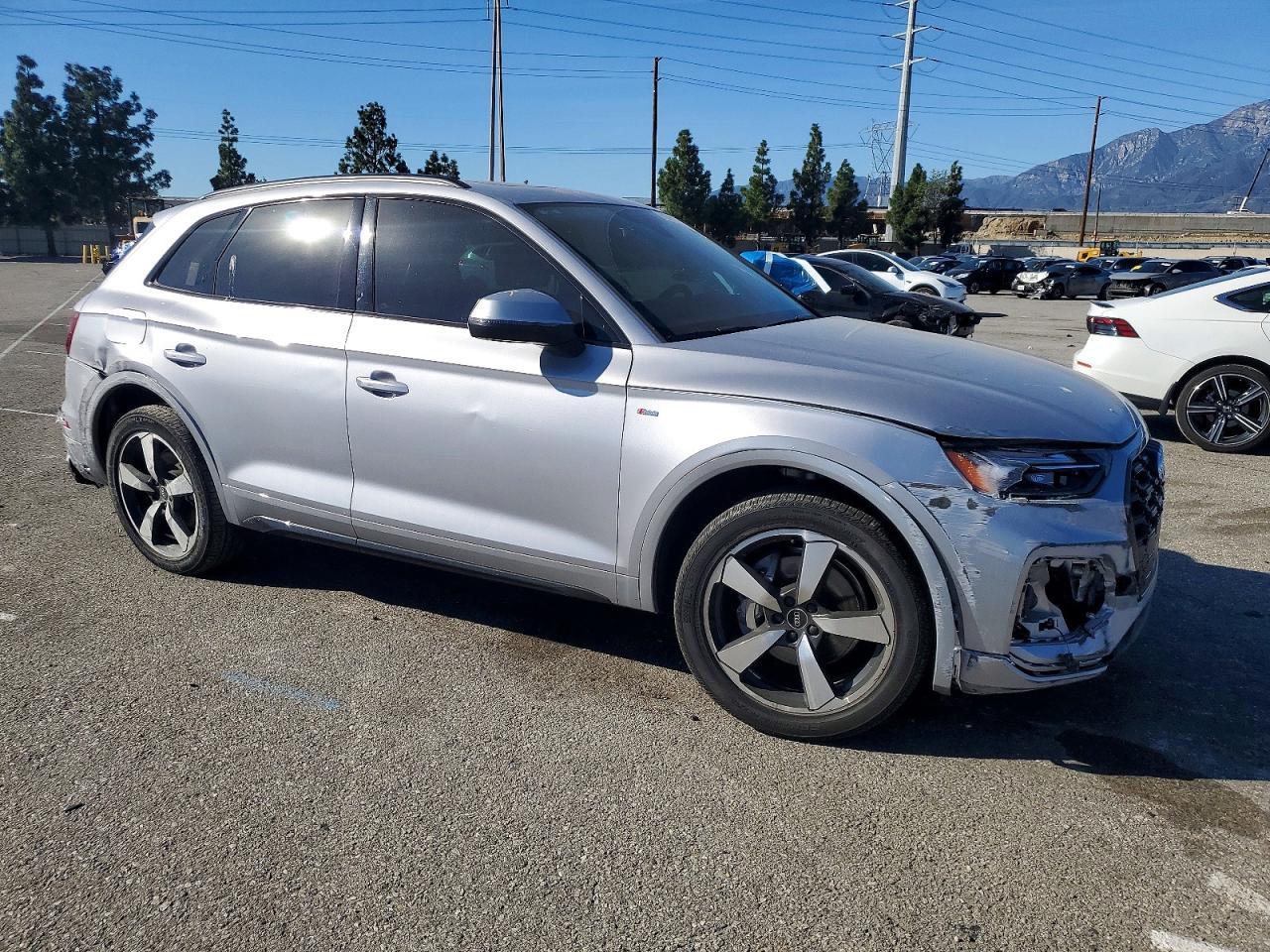 2022 Audi Q5 Premium Plus 45 - Фото 4