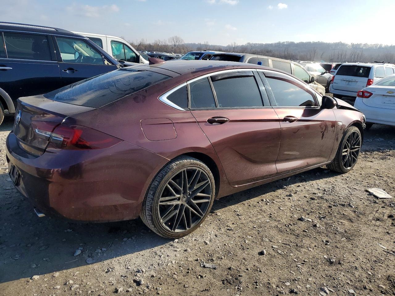 2019 Buick Regal Avenir - Фото 3