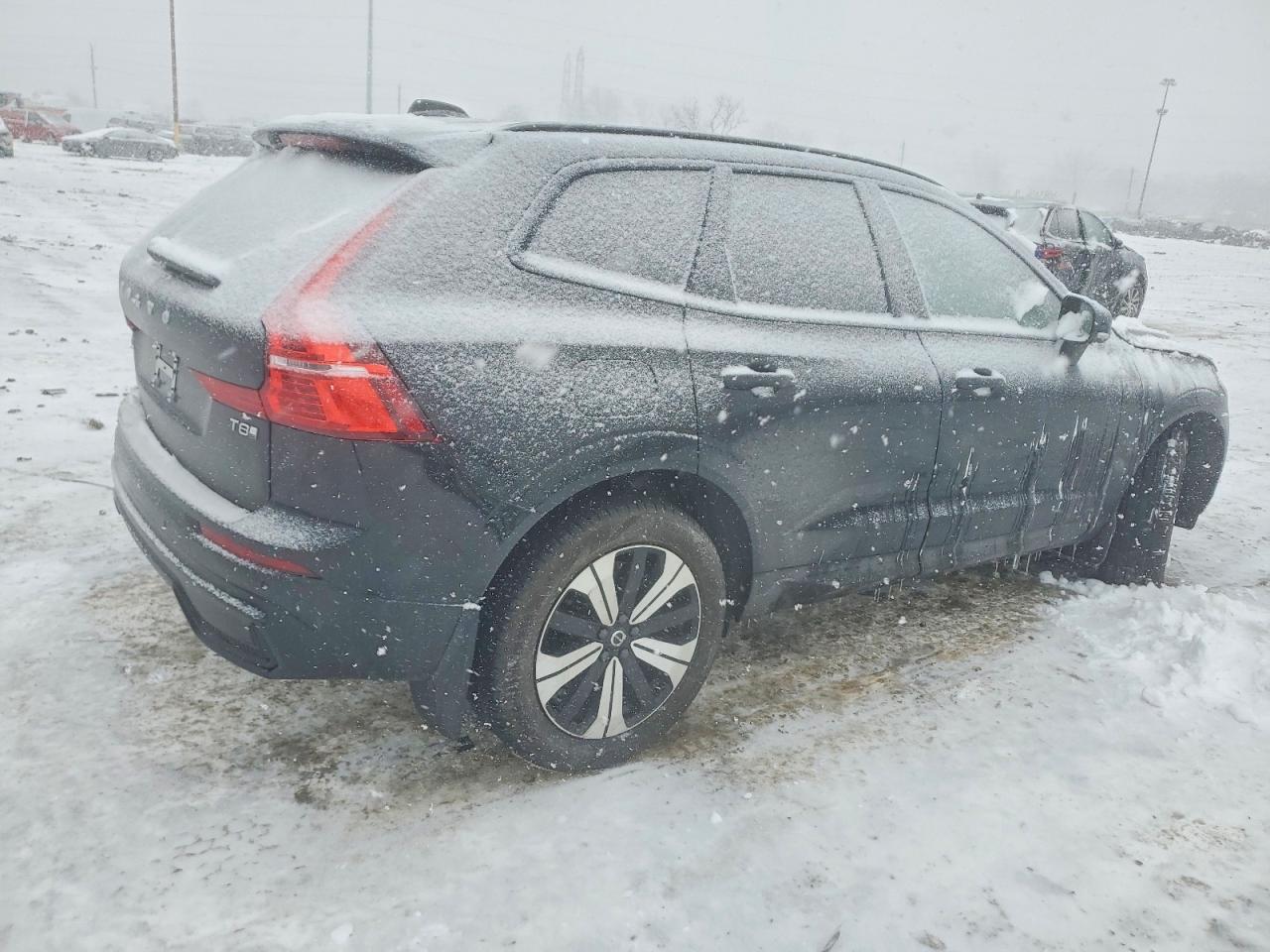 2025 Volvo Xc60 Plus - Фото 3