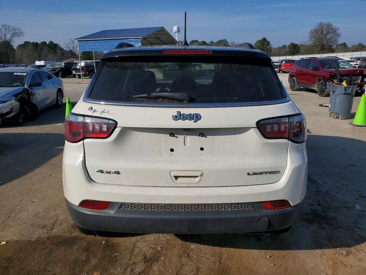 2018 Jeep Compass Limited - Image 6