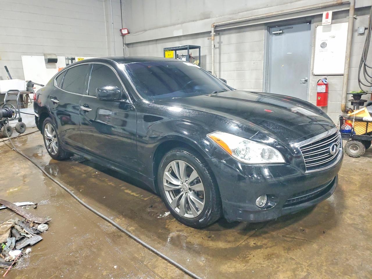 2013 Infiniti M37 X - Фото 4