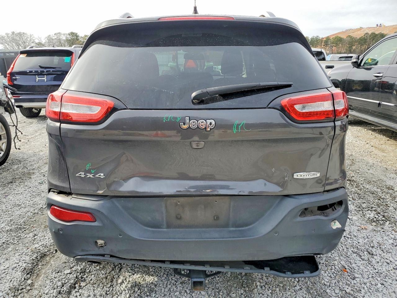 2016 Jeep Cherokee Latitude - Фото 6