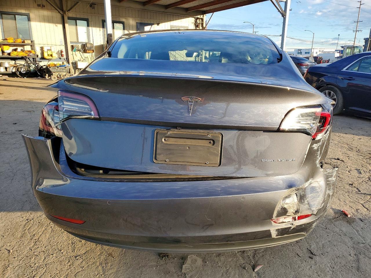 2022 Tesla Model 3 - Image 6