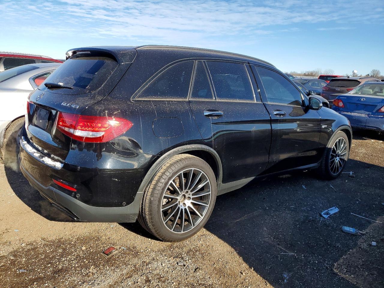 2017 Mercedes-Benz Glc 43 4Matic Amg - Image 3
