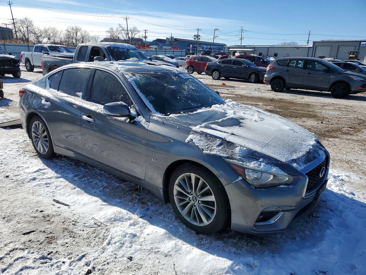 2018 Infiniti Q50 3.0T Luxe - Фото 4