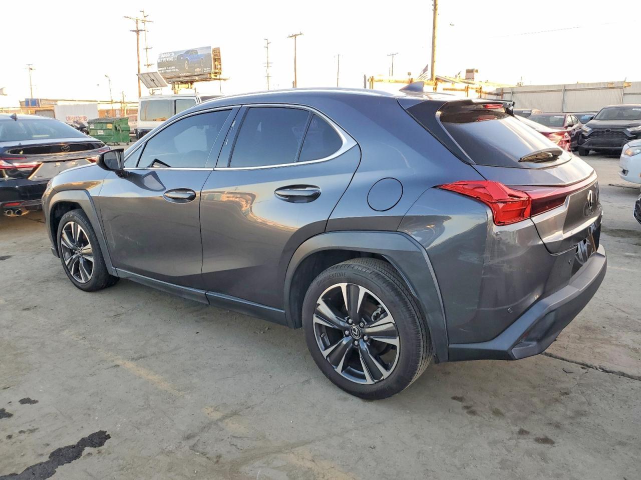 2022 Lexus Ux 200 Base - Фото 2