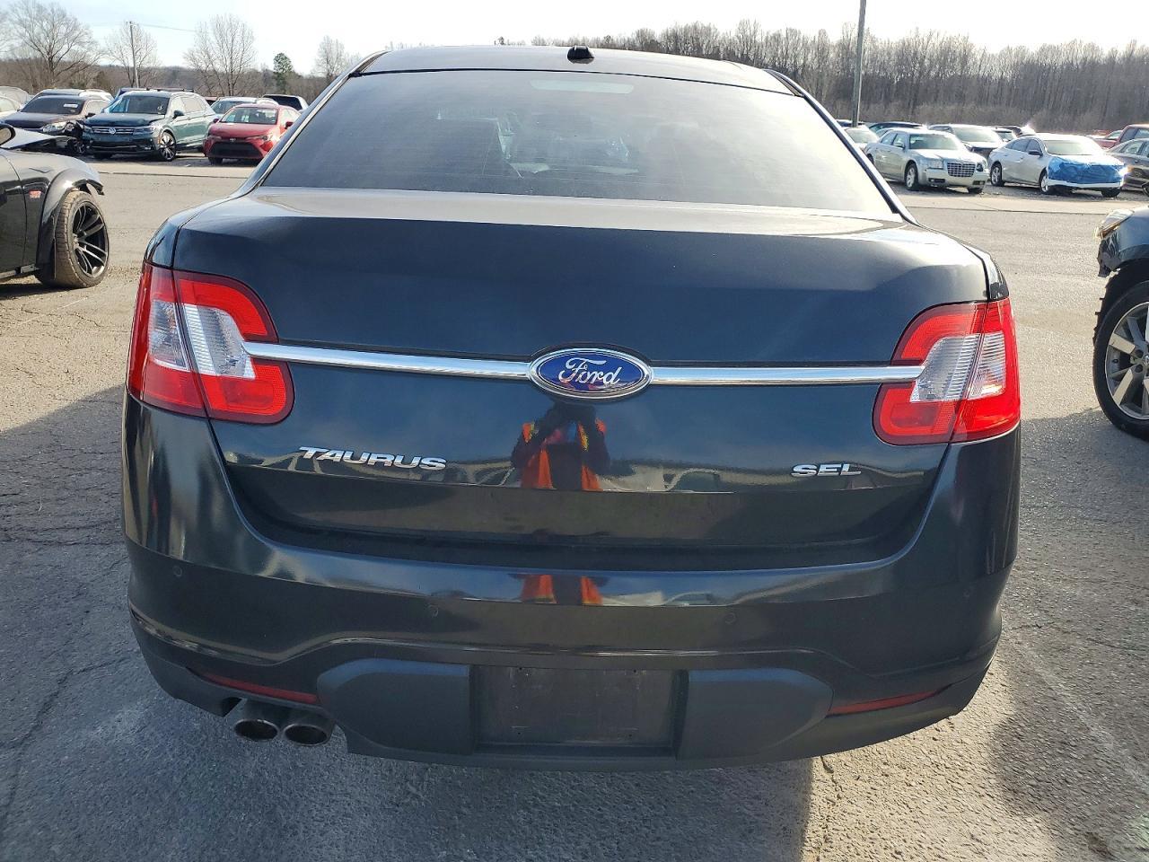 2011 Ford Taurus Sel - Image 6