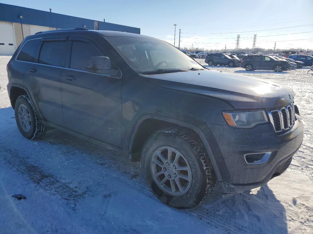 2020 Jeep Grand Cherokee Laredo - Image 4