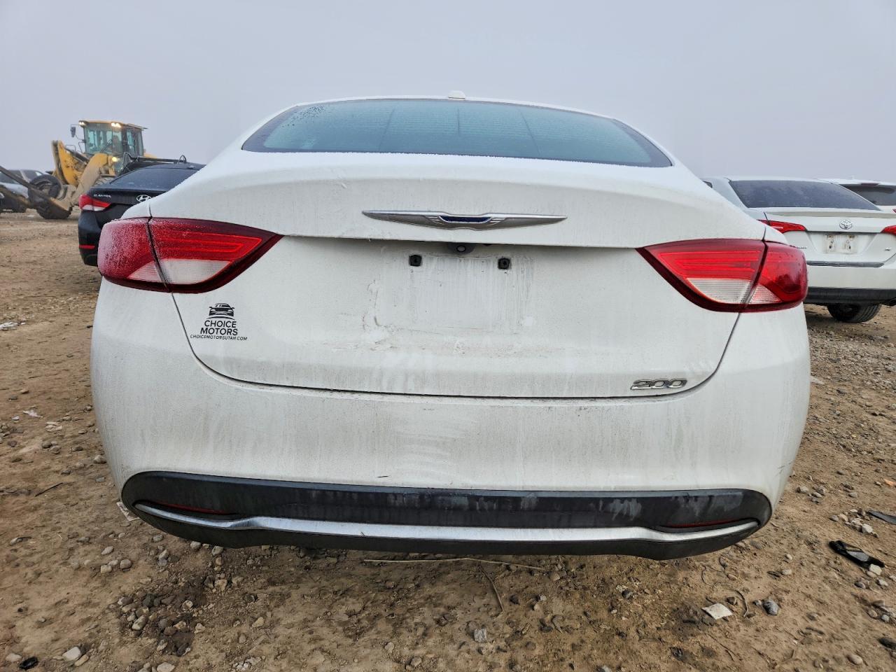 2015 Chrysler 200 Limited - Image 6