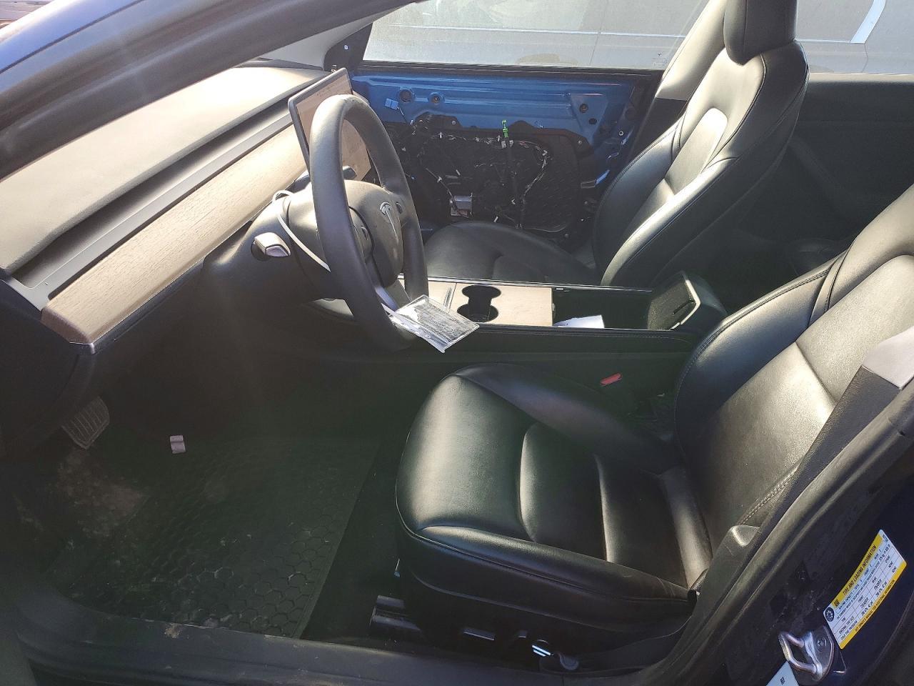 2022 Tesla Model 3 - Фото 7