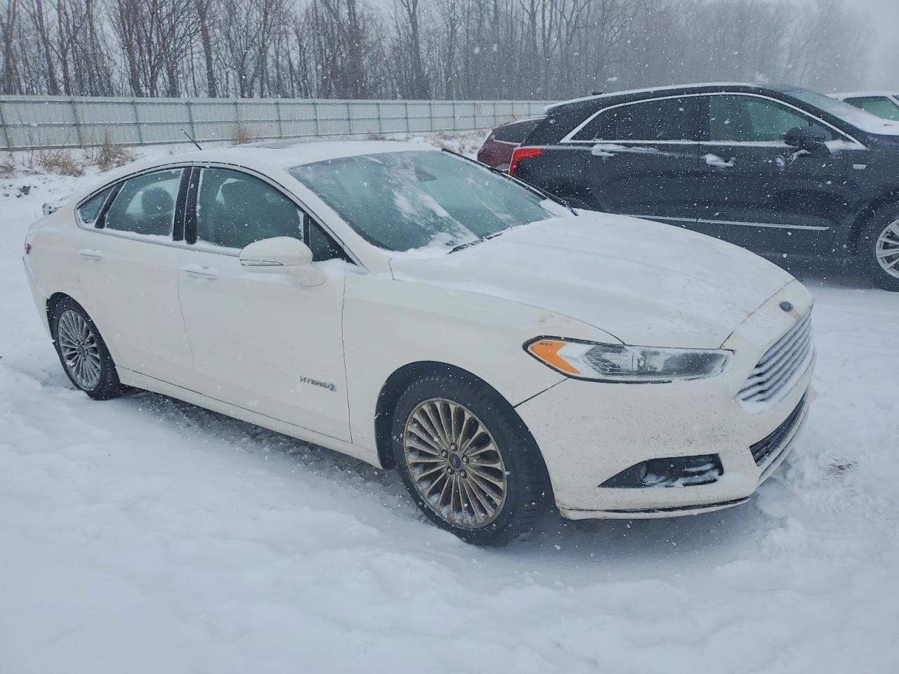2014 Ford Fusion Titanium Hev - Image 4