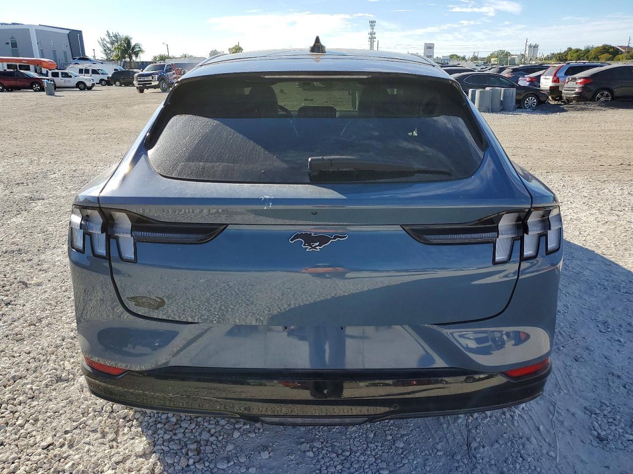 2023 Ford Mustang Mach-E Premium - Фото 6