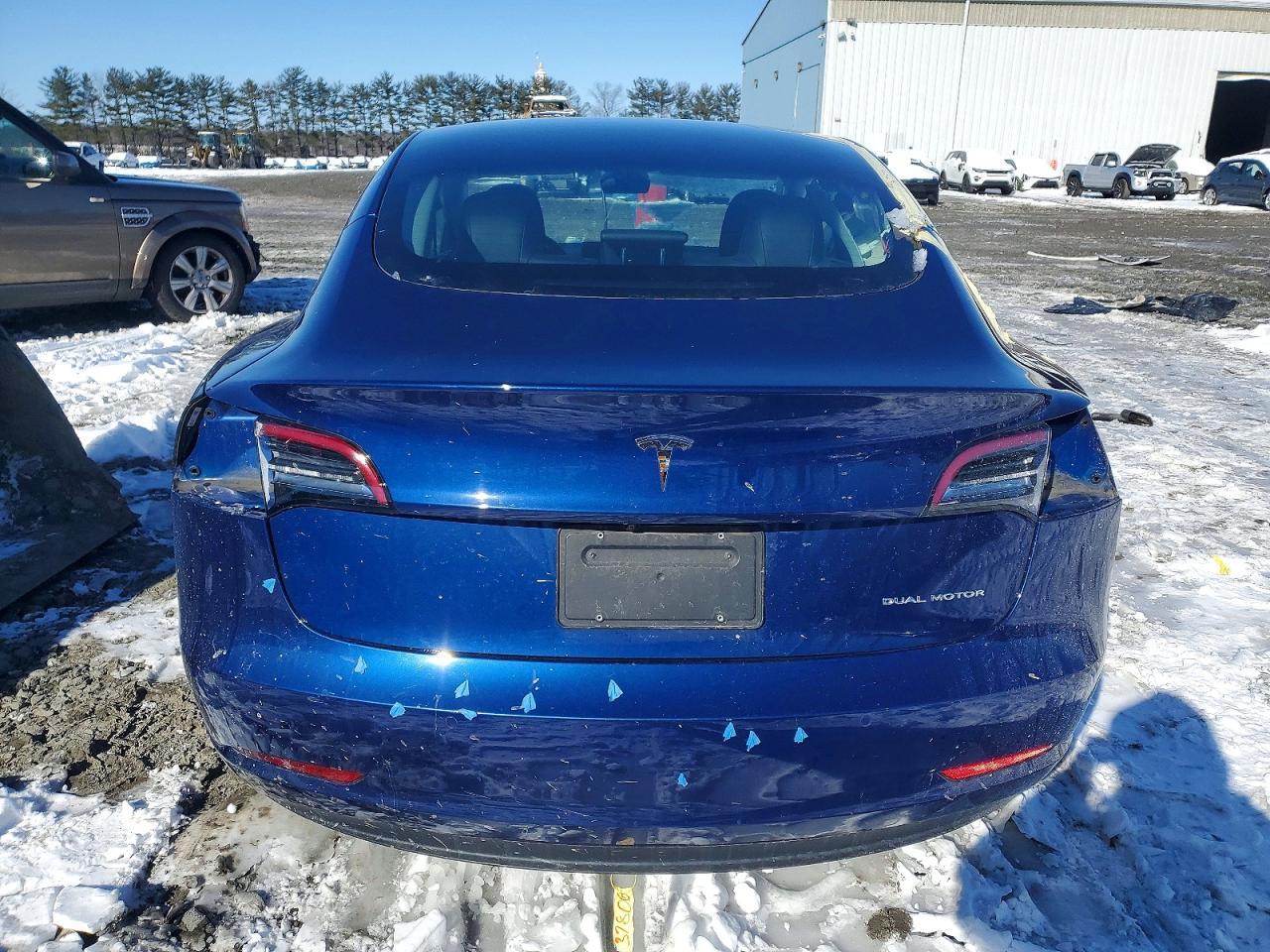 2022 Tesla Model 3 - Image 6